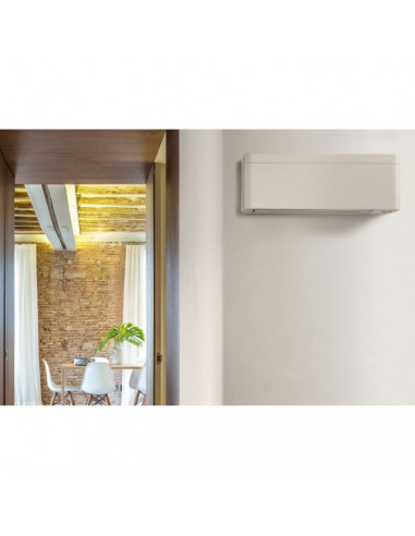 Инверторен климатик Daikin Stylish FTXA25AW + RXA25A